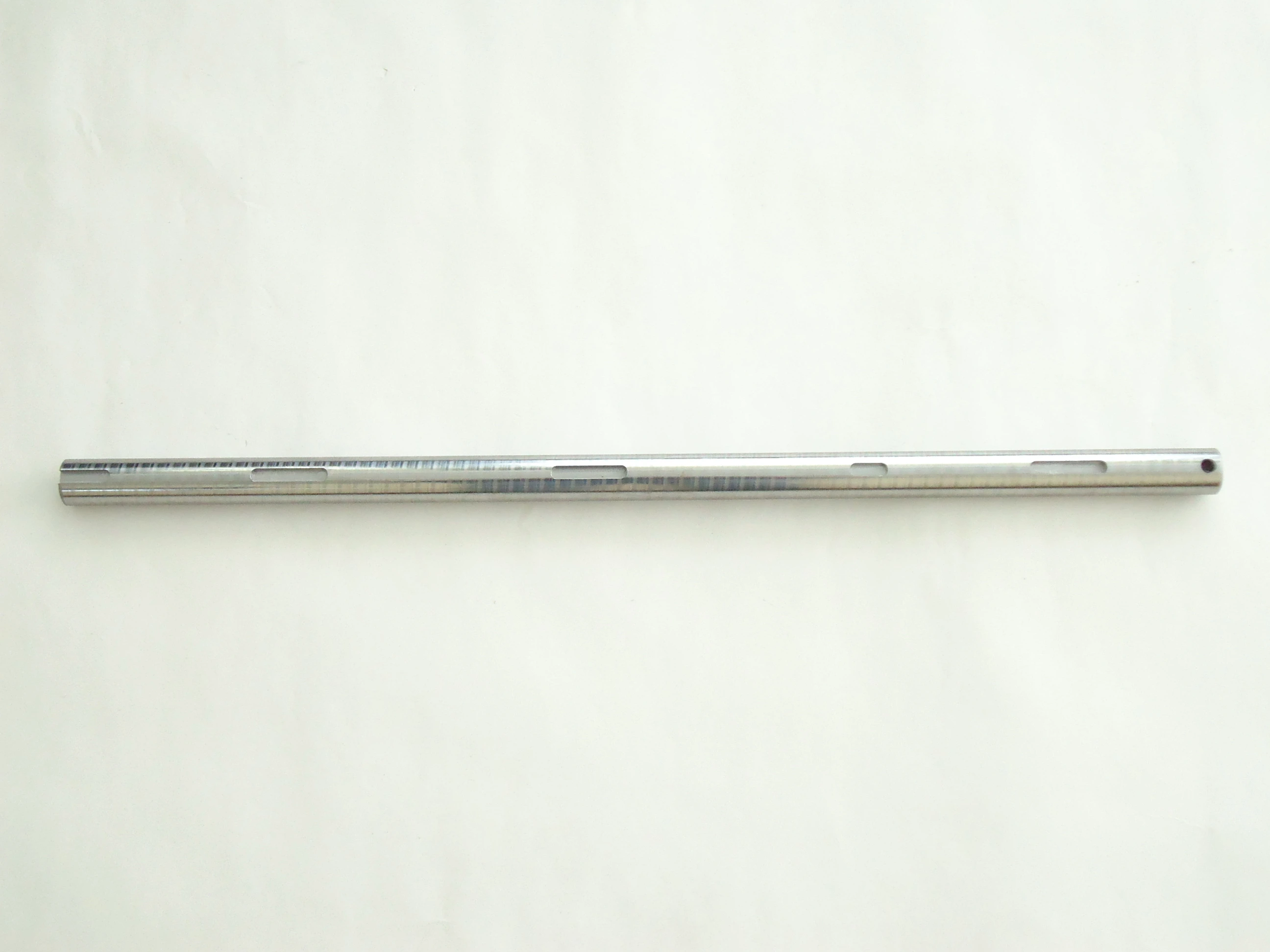 Osovina vezača D28 L-685 mm